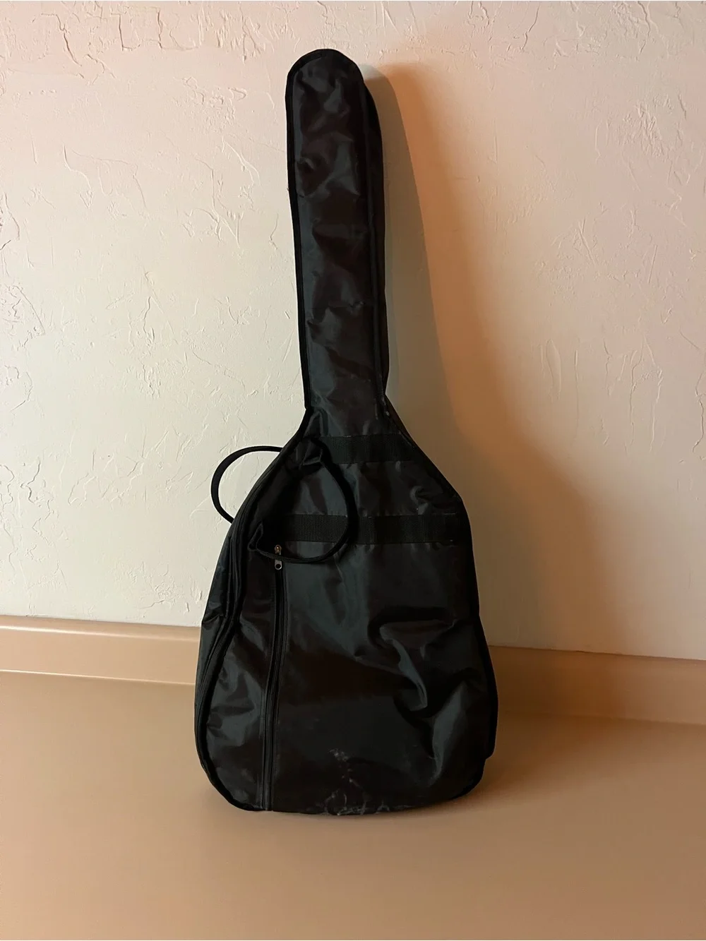 Black Guitar Gig Bag – Unbranded Padded Case